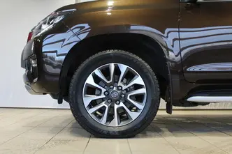 Toyota Land Cruiser, 2.8, 150 kW, diesel, automatic, four-wheel drive