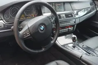 BMW 520, 2.0, 135 kW, дизель, автомат, задний привод