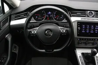 Volkswagen Passat, 2.0, 110 kW, дизель, механическая, передний привод