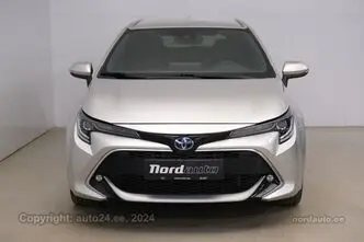 Toyota Corolla, 1.8, 72 kW, гибрид б+э, автомат, передний привод