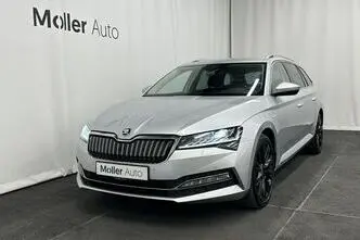 Škoda Superb, 1.4, 115 kW, подключаемый гибрид б+э, автомат, передний привод