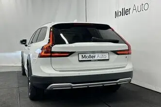 Volvo V90 Cross Country, 2.0, 145 kW, гибрид д+э, автомат, полный привод