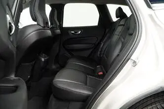 Volvo XC60, 2.0, 173 kW, гибрид д+э, автомат, полный привод