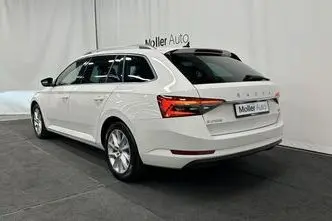 Škoda Superb, 1.4, 115 kW, подключаемый гибрид б+э, автомат, передний привод