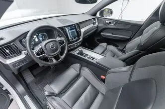 Volvo XC60, 2.0, 186 kW, гибрид б+э, автомат, полный привод