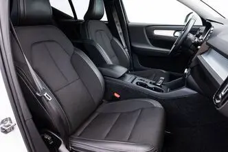 Volvo XC40, 2.0, 140 kW, бензин, автомат