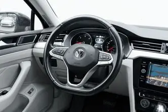 Volkswagen Passat, 2.0, 140 kW, дизель, механическая