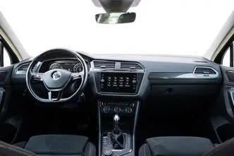 Volkswagen Tiguan, 2.0, 132 kW, бензин, автомат