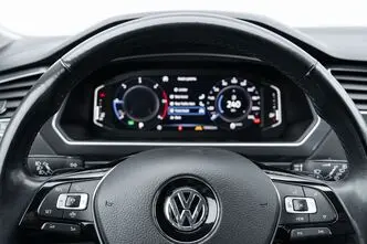 Volkswagen Tiguan, 2.0, 140 kW, дизель, автомат