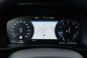 Volvo XC40, 2.0, 110 kW, бензин, автомат