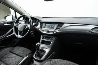 Opel Astra, 2.0, 77 kW, дизель, механическая, передний привод