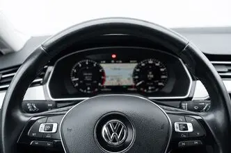 Volkswagen Passat, 1.0, 110 kW, бензин, автомат, передний привод