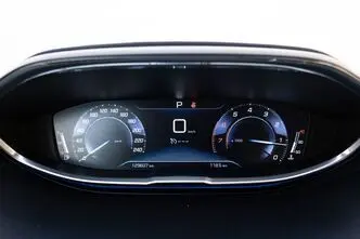 Peugeot 5008, 2.0, 121 kW, бензин, автомат, передний привод