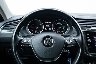 Volkswagen Tiguan, 2.0, 140 kW, дизель, автомат, полный привод