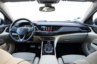 Opel Insignia, 2.0, 121 kW, бензин, автомат, передний привод