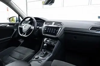 Volkswagen Tiguan, 2.0, 140 kW, бензин, автомат, полный привод