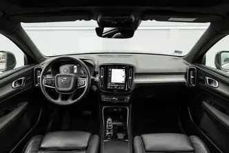 Volvo XC40, 2.0, 110 kW, дизель, автомат