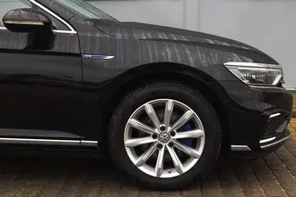 Volkswagen Passat, 1.0, 150 kW, petrol, manual