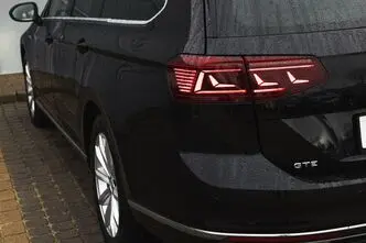 Volkswagen Passat, 1.0, 150 kW, petrol, manual