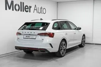 Škoda Octavia, 1.0, 180 kW, подключаемый гибрид б+э, автомат, передний привод