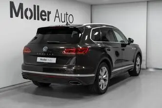 Volkswagen Touareg, 3.0, 210 kW, дизель, автомат, полный привод