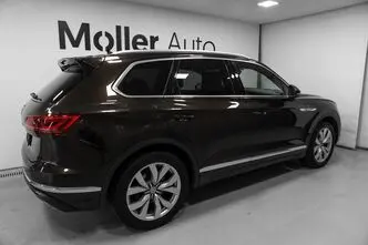 Volkswagen Touareg, 3.0, 210 kW, дизель, автомат, полный привод