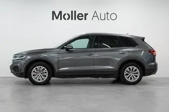 Volkswagen Touareg, 3.0, 170 kW, дизель, автомат, полный привод