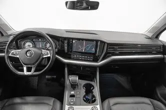 Volkswagen Touareg, 3.0, 170 kW, дизель, автомат, полный привод