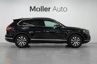 Volkswagen Touareg, 3.0, 250 kW, бензин, автомат, полный привод