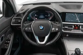 BMW 320, 2.0, 140 kW, дизель, автомат, задний привод