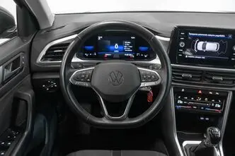 Volkswagen T-Roc, 2.0, 110 kW, бензин, механическая, передний привод