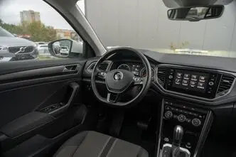 Volkswagen T-Roc, 2.0, 110 kW, дизель, автомат, передний привод