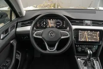 Volkswagen Passat, 1.0, 160 kW, подключаемый гибрид б+э, автомат, передний привод