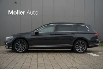 Volkswagen Passat, 1.0, 160 kW, подключаемый гибрид б+э, автомат, передний привод