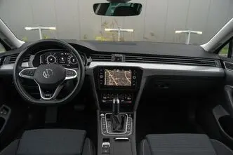 Volkswagen Passat, 1.0, 160 kW, подключаемый гибрид б+э, автомат, передний привод