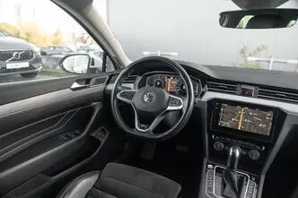 Volkswagen Passat, 1.0, 160 kW, подключаемый гибрид б+э, автомат, передний привод