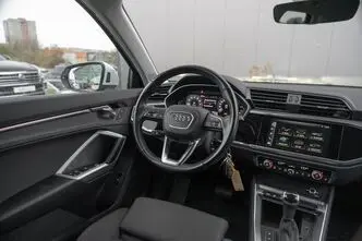 Audi Q3, 2.0, 140 kW, бензин, автомат, полный привод