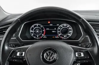 Volkswagen Tiguan, 2.0, 140 kW, бензин, автомат, полный привод