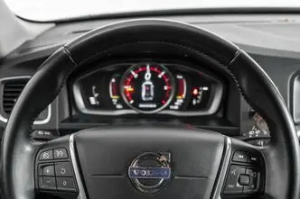 Volvo V60 Cross Country, 2.0, 110 kW, дизель, автомат, передний привод