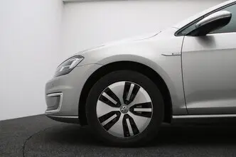 Volkswagen Golf, 85 kW, электричество, автомат, передний привод