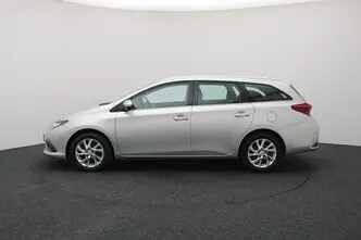 Toyota Auris, 1.2, 85 kW, бензин, механическая, передний привод