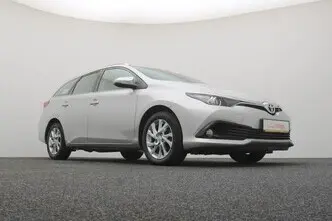 Toyota Auris, 1.2, 85 kW, бензин, механическая, передний привод