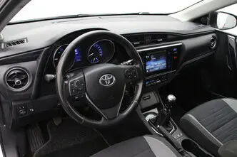 Toyota Auris, 1.2, 85 kW, бензин, механическая, передний привод