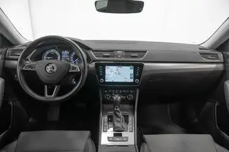 Škoda Superb, 2.0, 110 kW, дизель, автомат, передний привод