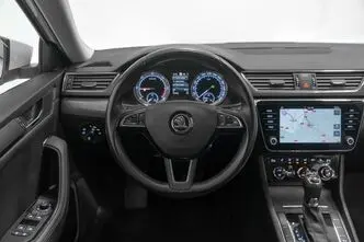 Škoda Superb, 2.0, 110 kW, дизель, автомат, передний привод