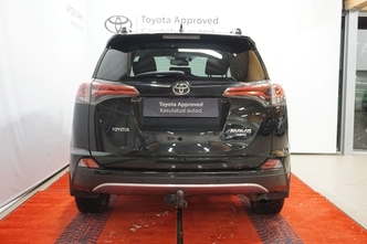 Toyota RAV4, 2.0, 112 kW, бензин, механическая, полный привод