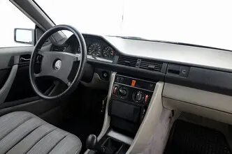 Mercedes-Benz E 230, 2.3, 97 kW, бензин