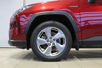 Toyota RAV4, 2.5, 131 kW, гибрид б+э, автомат, передний привод