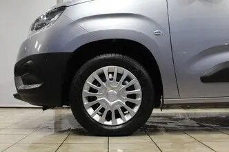 Toyota Proace City, 1.5, 96 kW, diesel, automatic, front-wheel drive