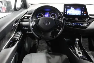 Toyota C-HR, 1.8, 72 kW, гибрид б+э, автомат, передний привод